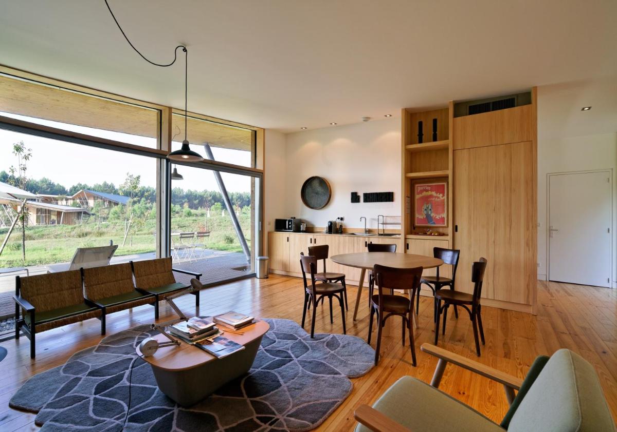 Les Échasses Golf & Surf Eco Lodge - Housity