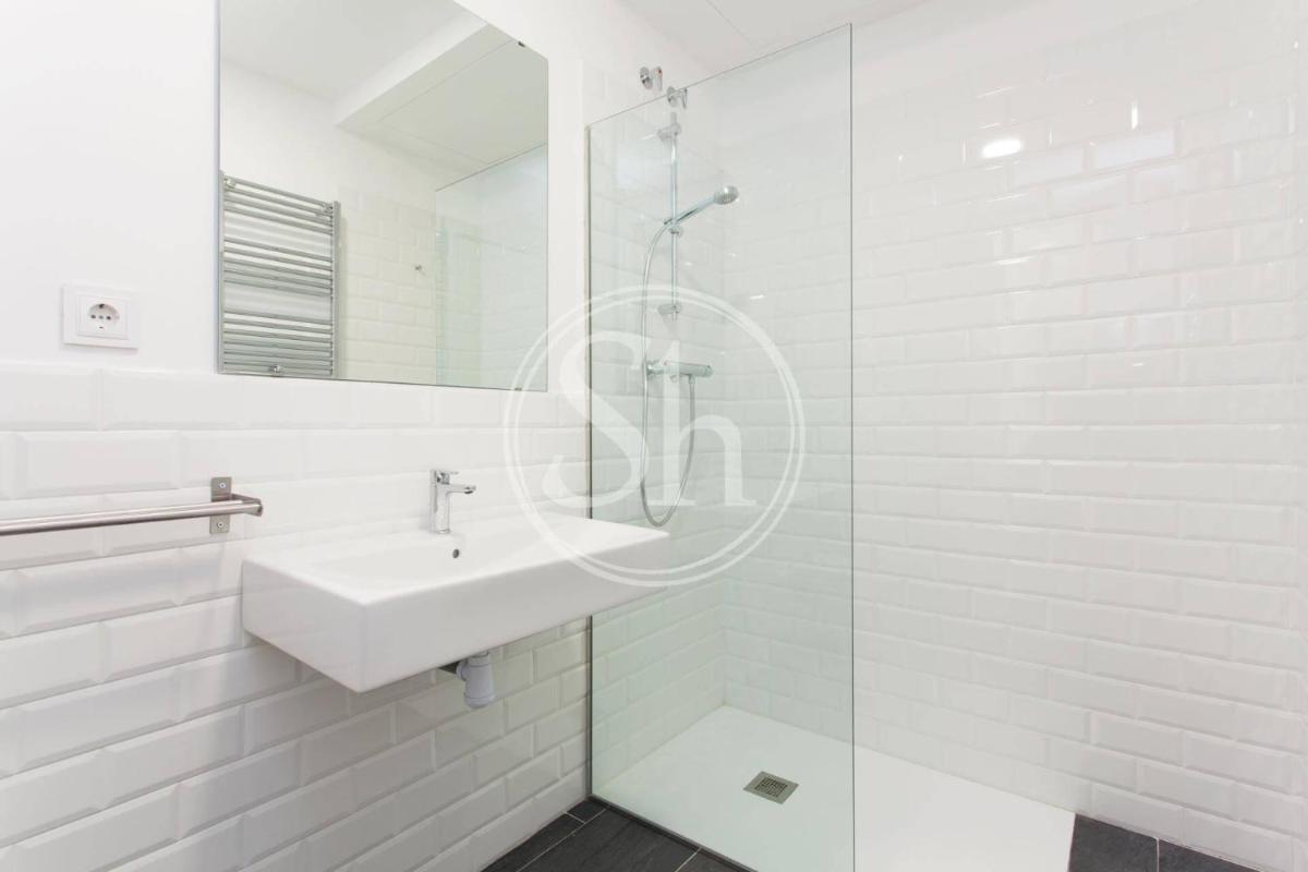 Moderno y Bonito apartamento en Urgell - Housity
