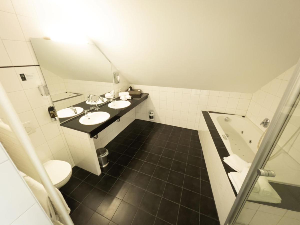 Hotel Rosmarin - Housity