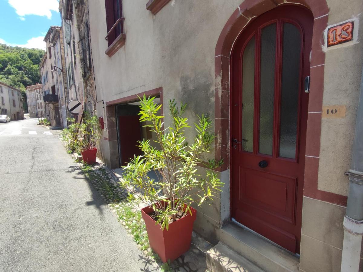 Les Insolites de Champeix - Housity