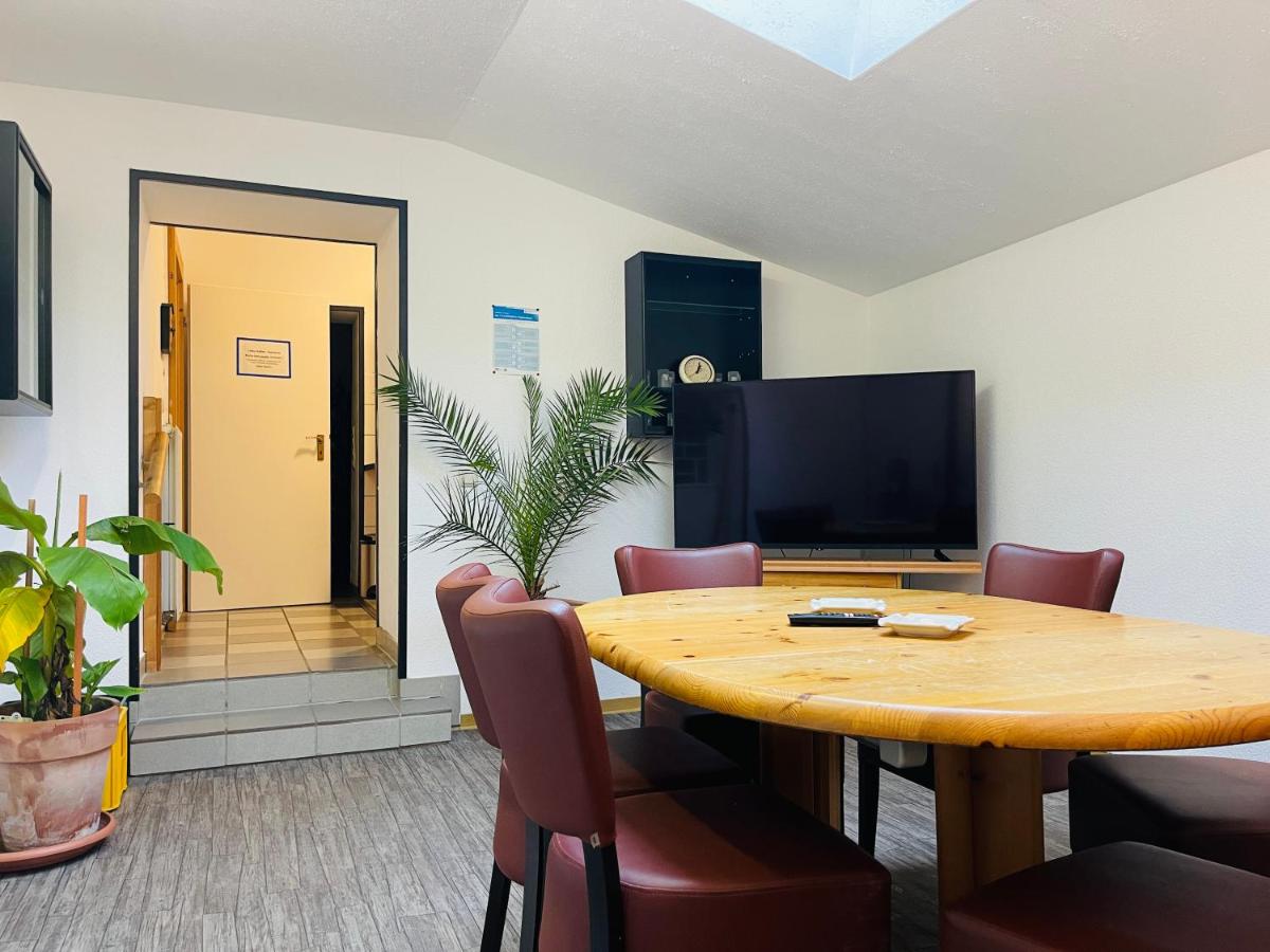 Hotel-Restaurant Zum Dorfkrug - Housity
