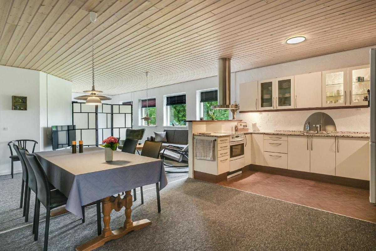Brønks Bed and Breakfast - Housity
