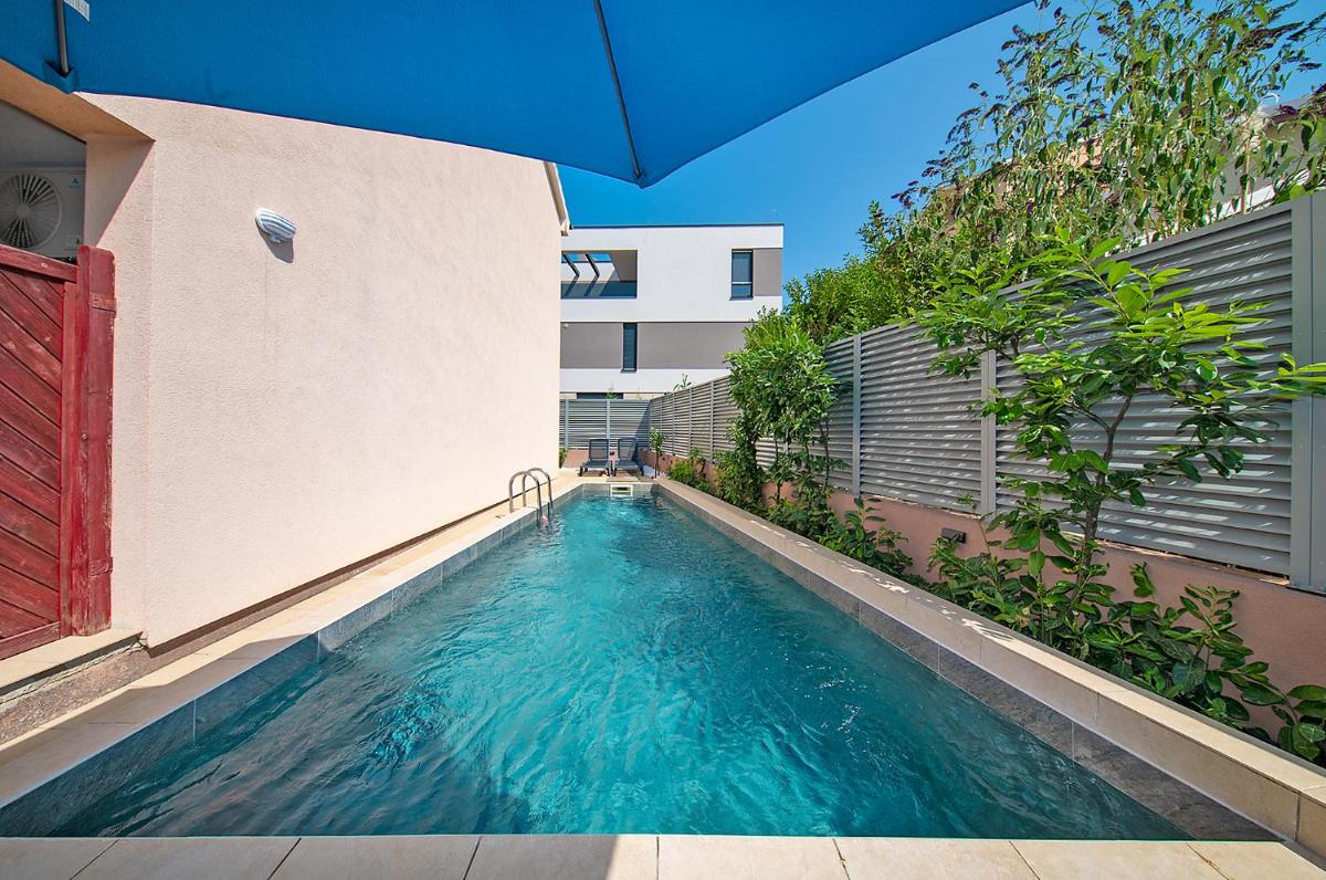 Apartmensts Arsen 928 - Housity
