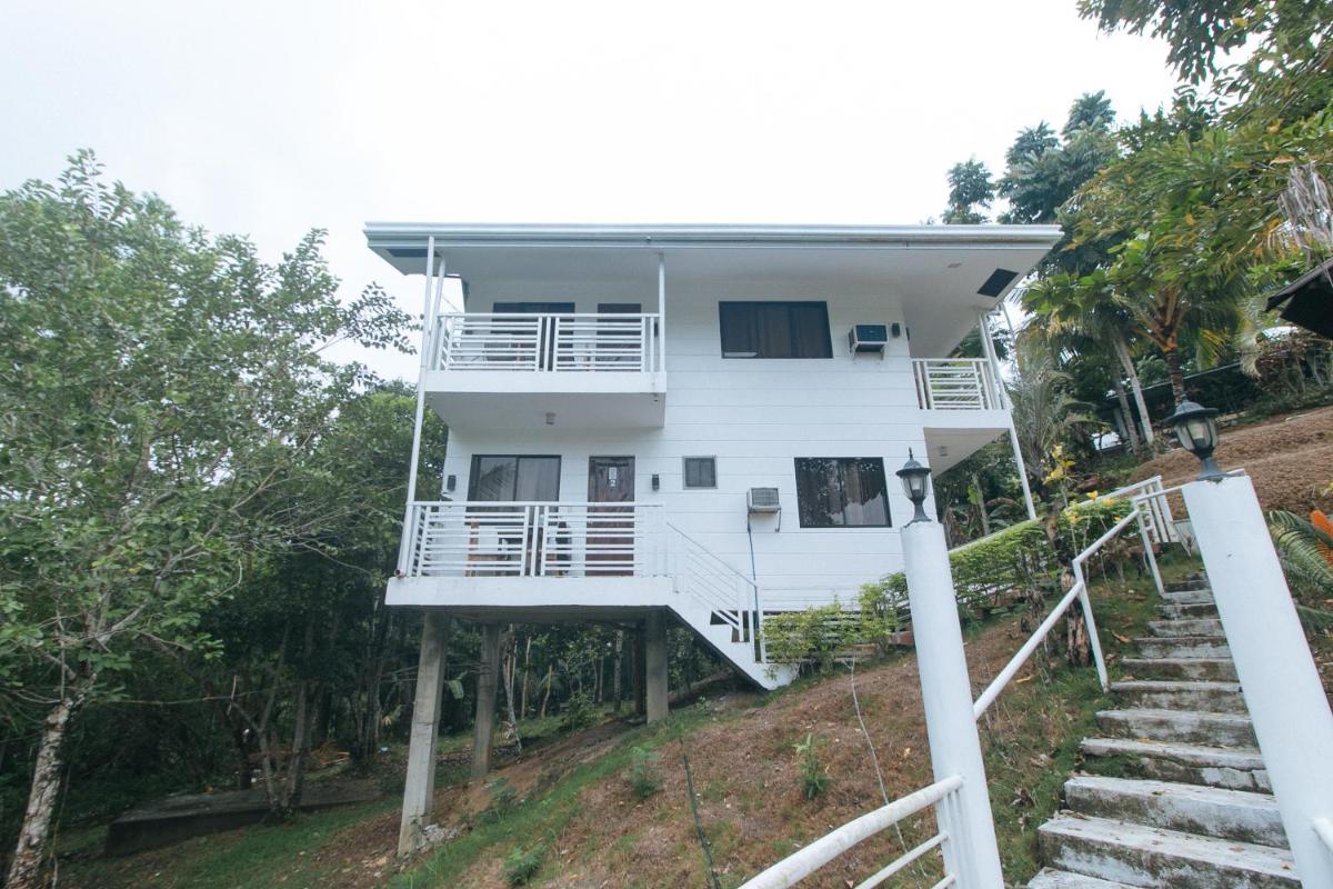 RedDoorz @ Marceily Point Resort Guimaras - Housity