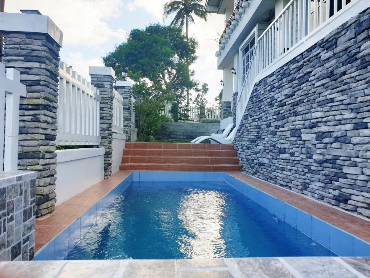 Zedd Country House Tagaytay Wedding Prep with Pool - Housity