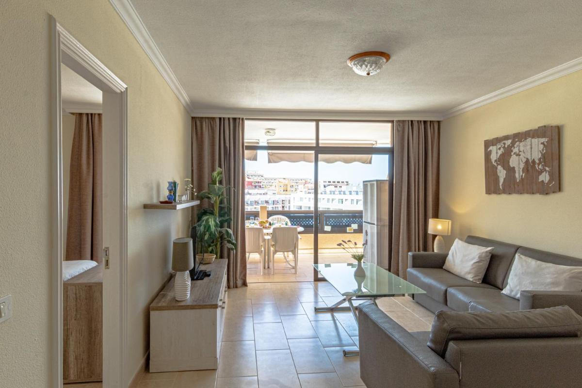 Beautiful Sunset Apt By Dream Homes Tenerife - Housity