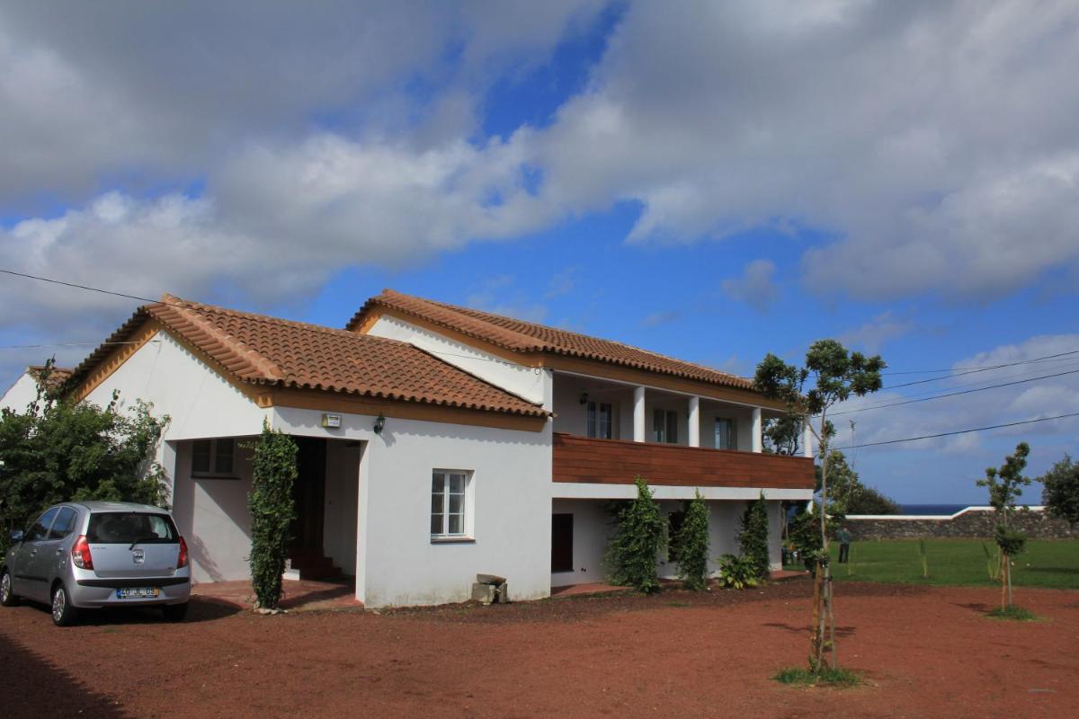 Santana Houses - Housity