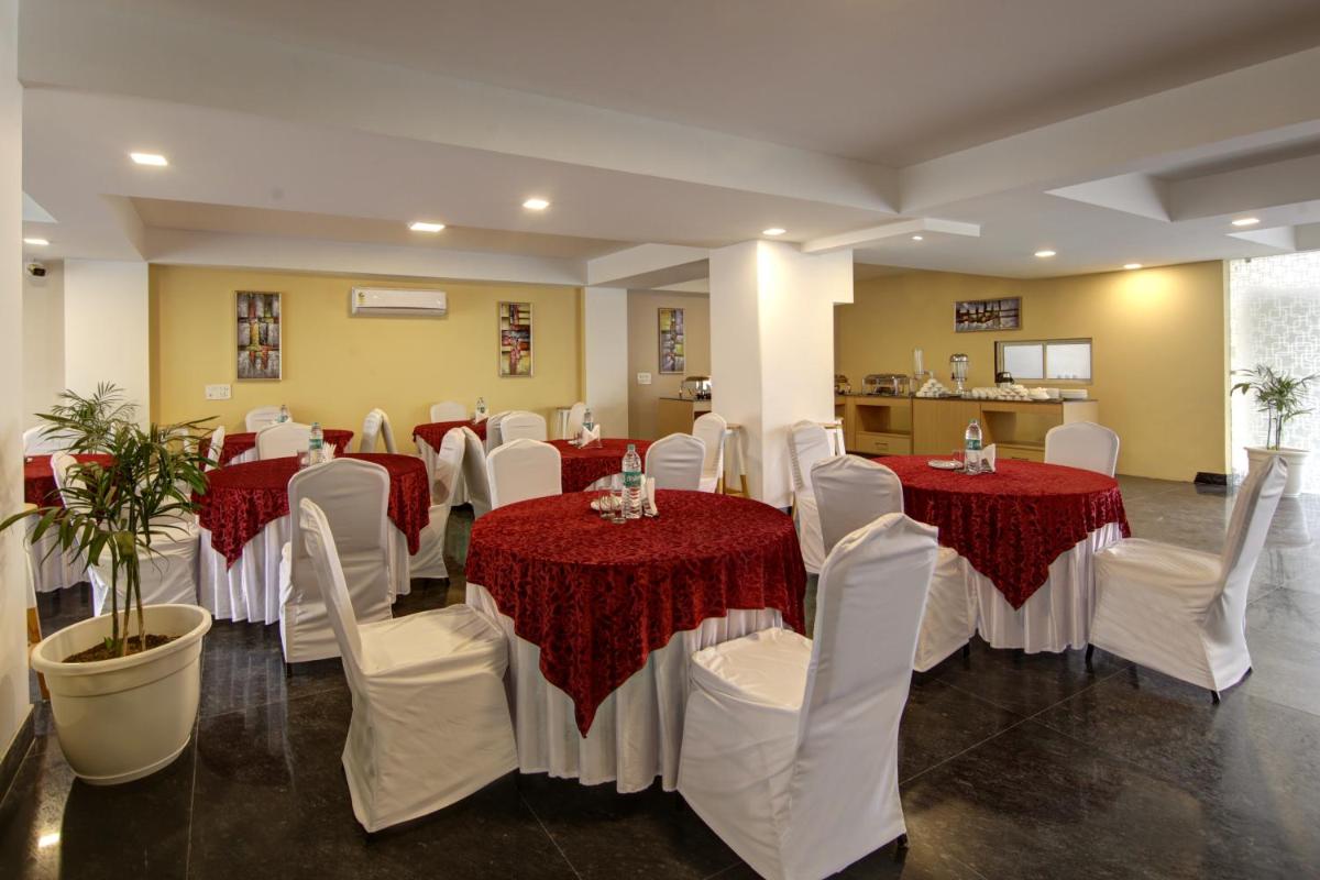 Limewood Stay Silver Studio Near Golf Course Road - Housity