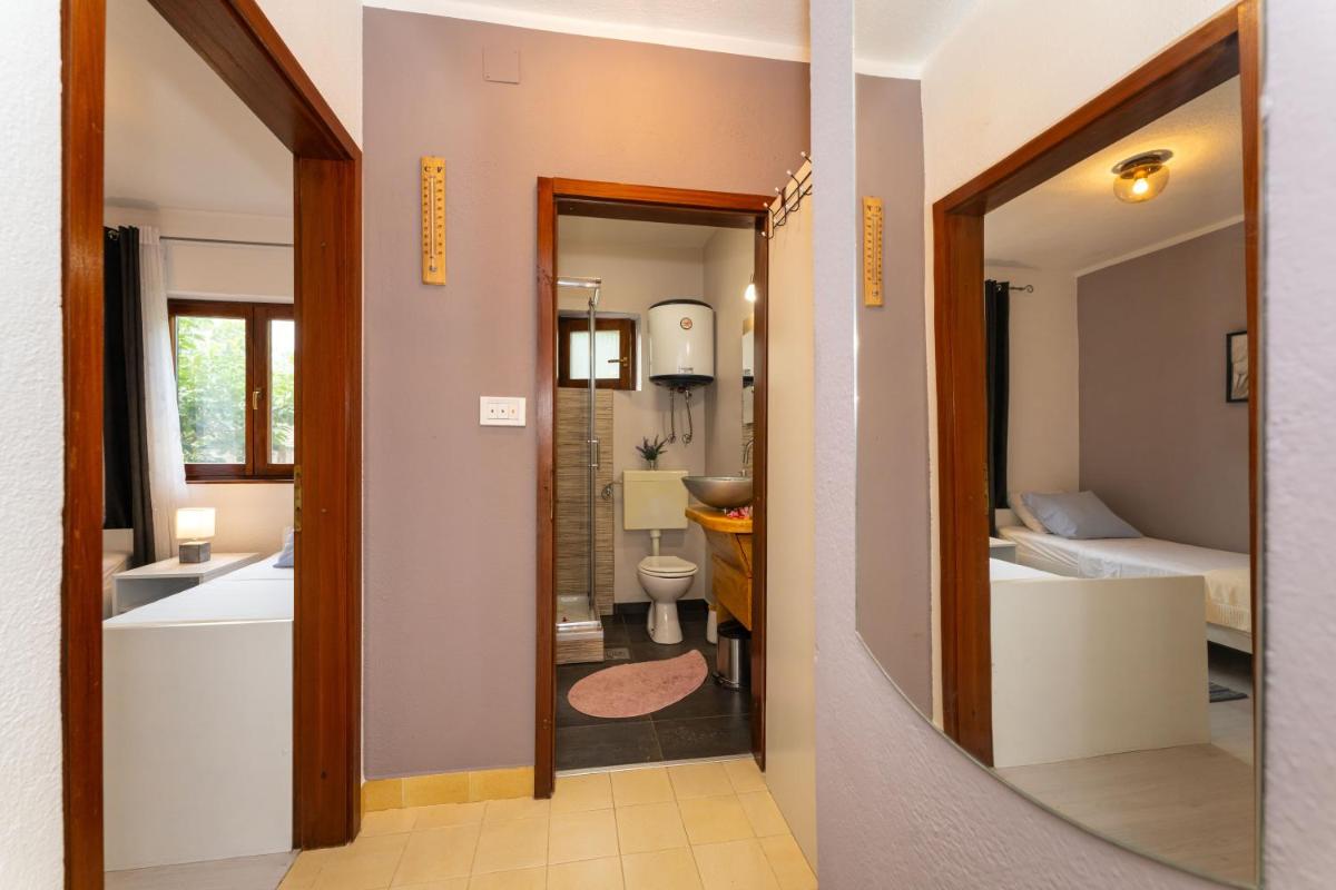 Ferienhaus Jadranka - Housity