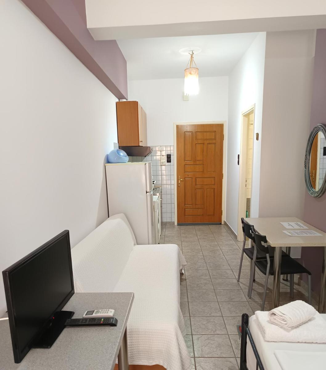 VASO'S APPARTMENTs ΣΤΟ ΚΕΝΤΡO TOY ΜΕΣΟΛΟΓΓΙΟΥ B - Housity
