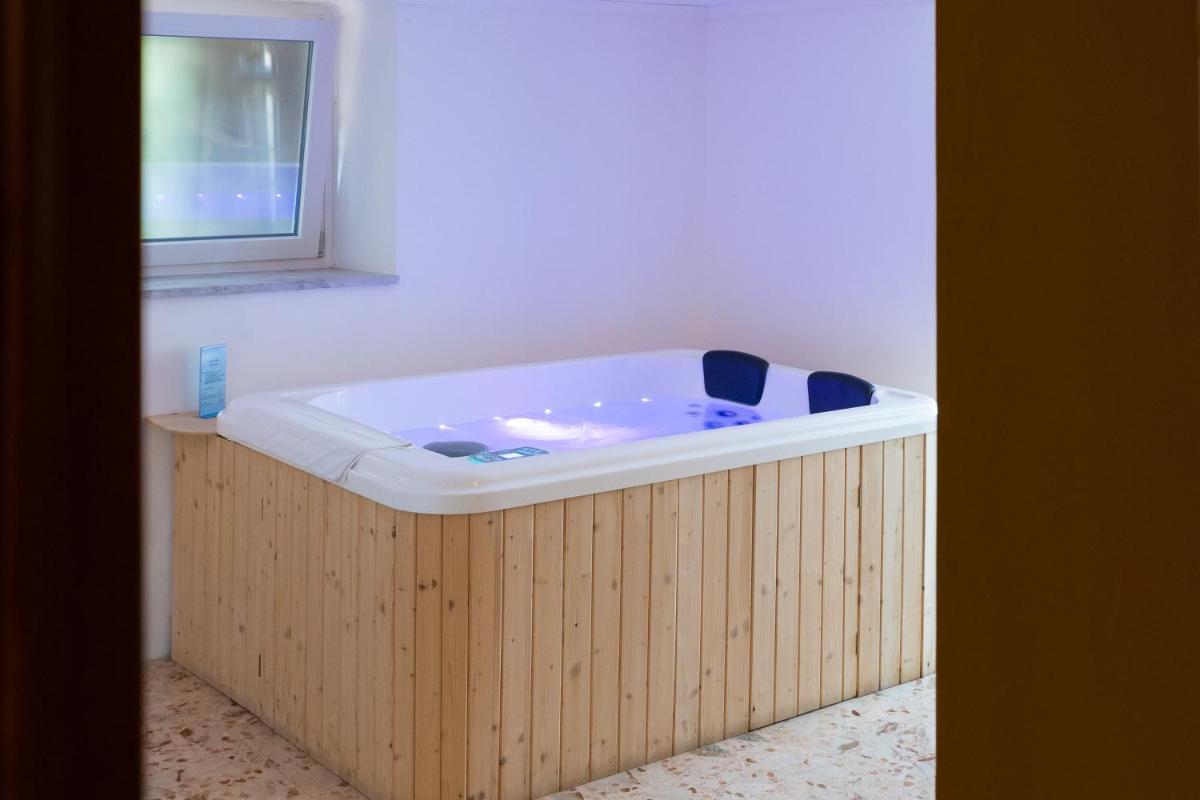 Villa Angela Suite - Housity