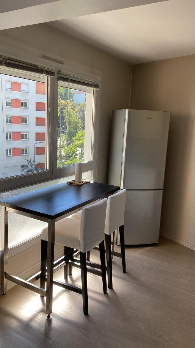 Appart' Hôtel Fauriel Saint Etienne avec parking - Housity