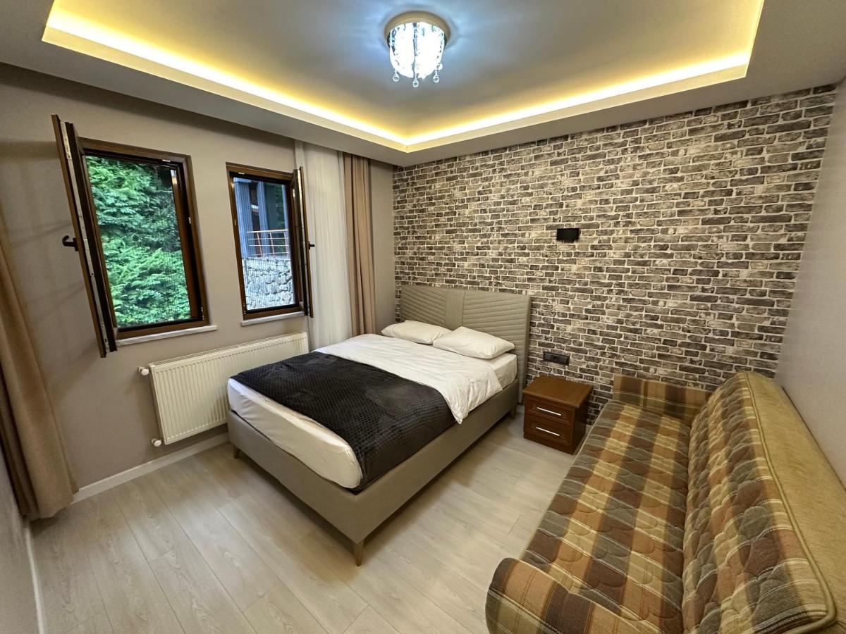KAYA SUiT - Housity