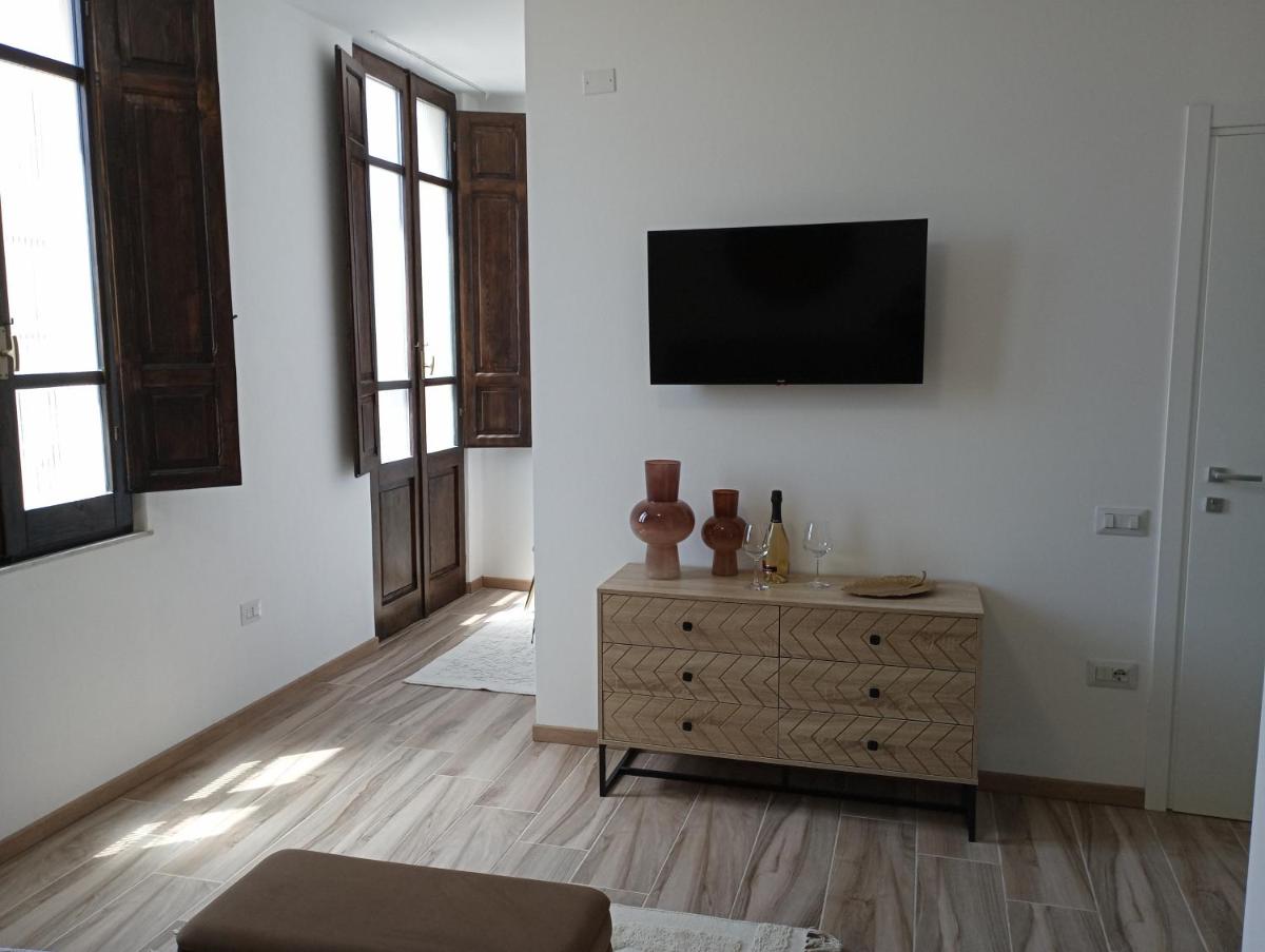 NIU Rooms - Housity