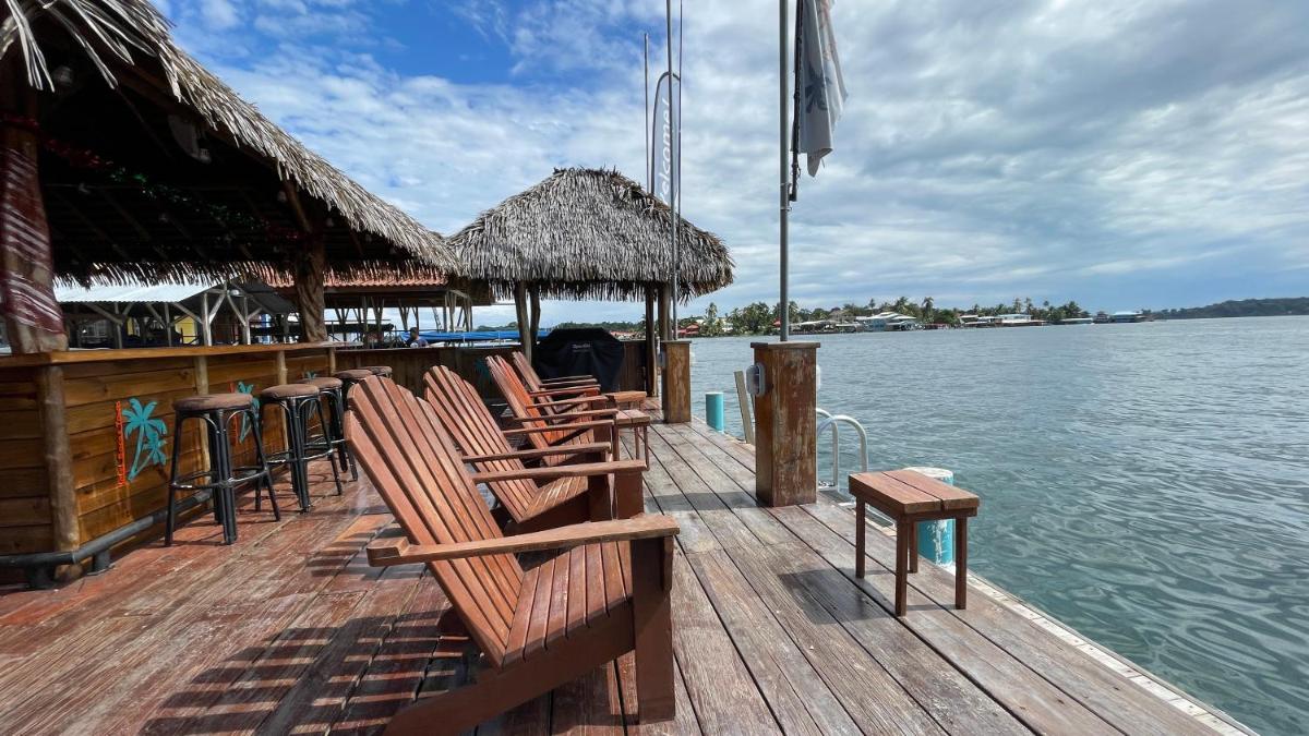 Hotel Bocas Town - Housity