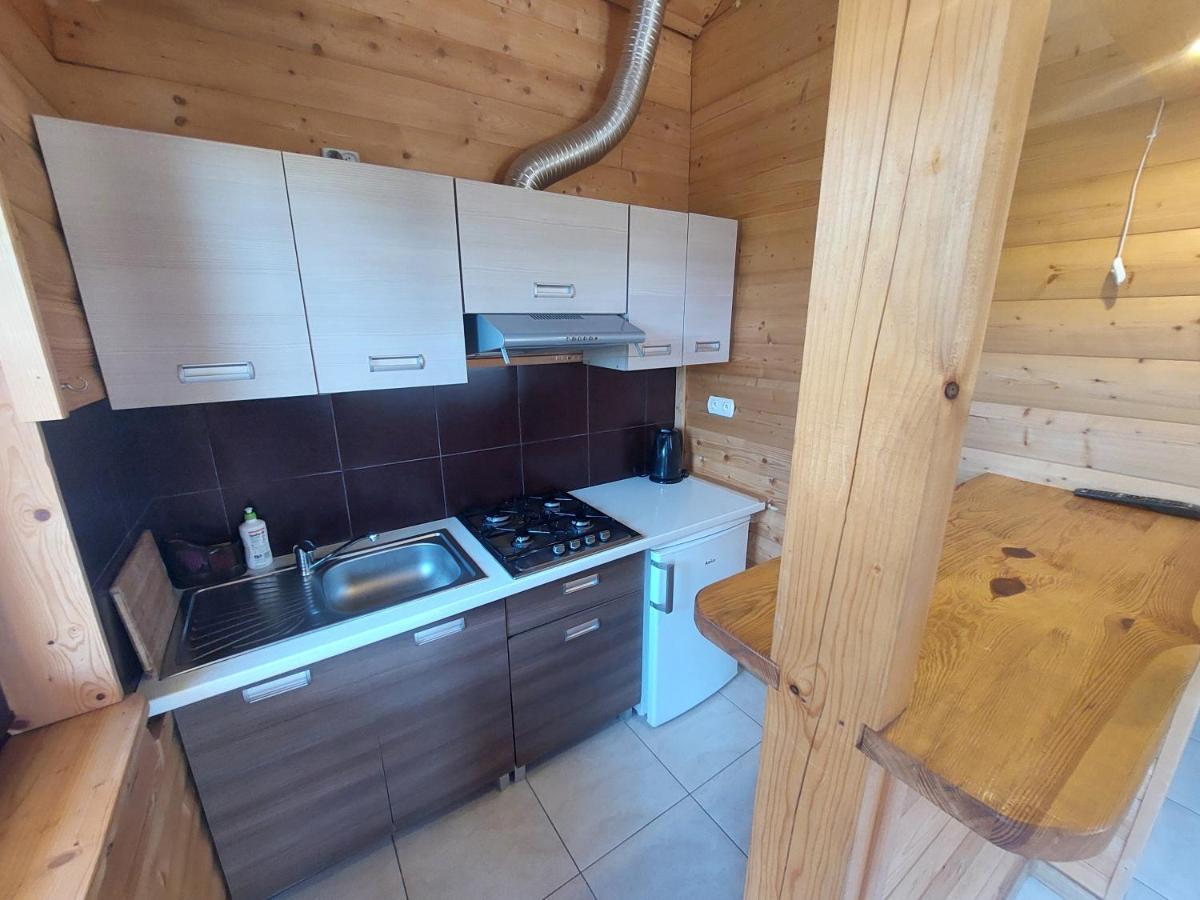 Domki Letniskowe Cyprys - Housity