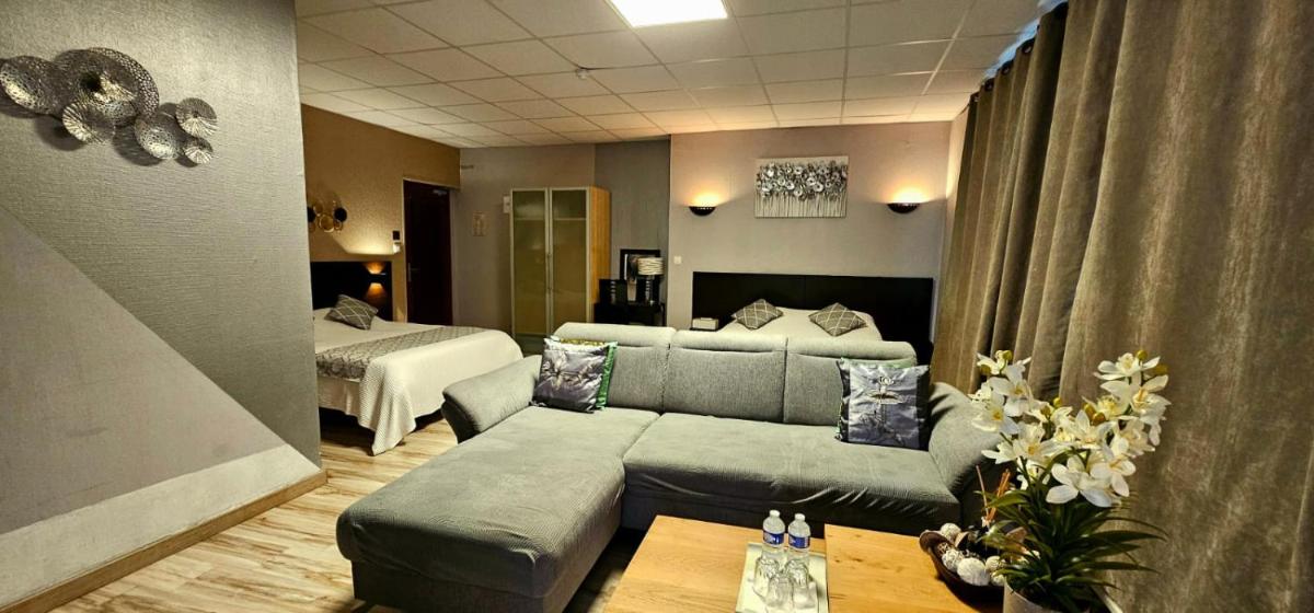 Hôtel-Restaurant du Soleil Levant - Housity