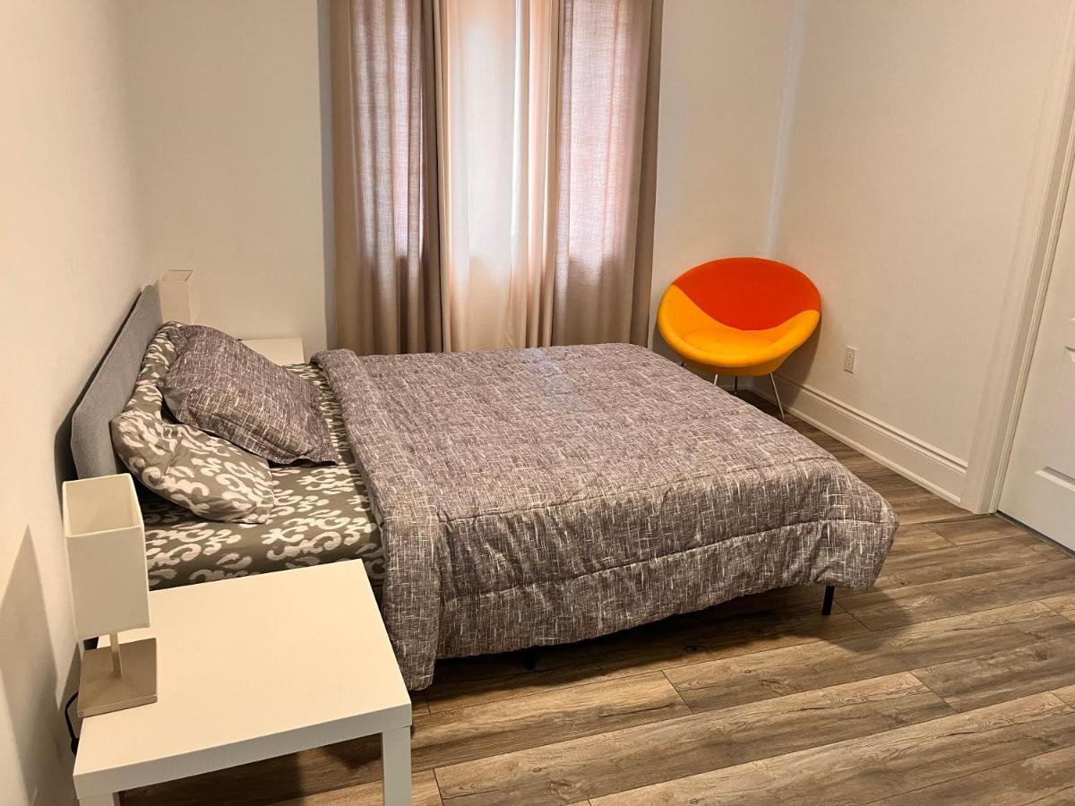Beautifully furnished whole house, 4 bedroom , 4 washrooms with new furnitures - Housity