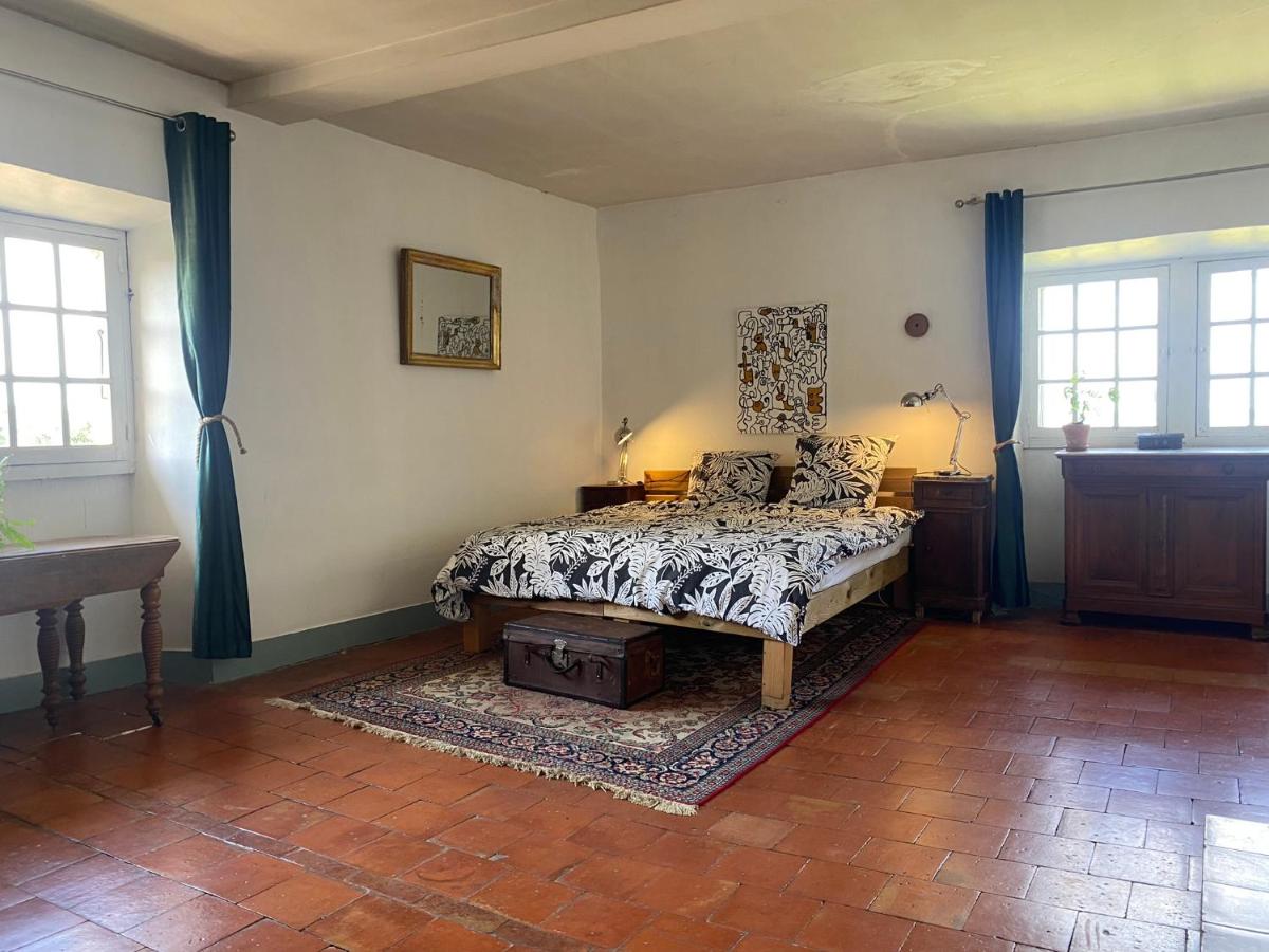 Chateau de Montcuquet - Housity