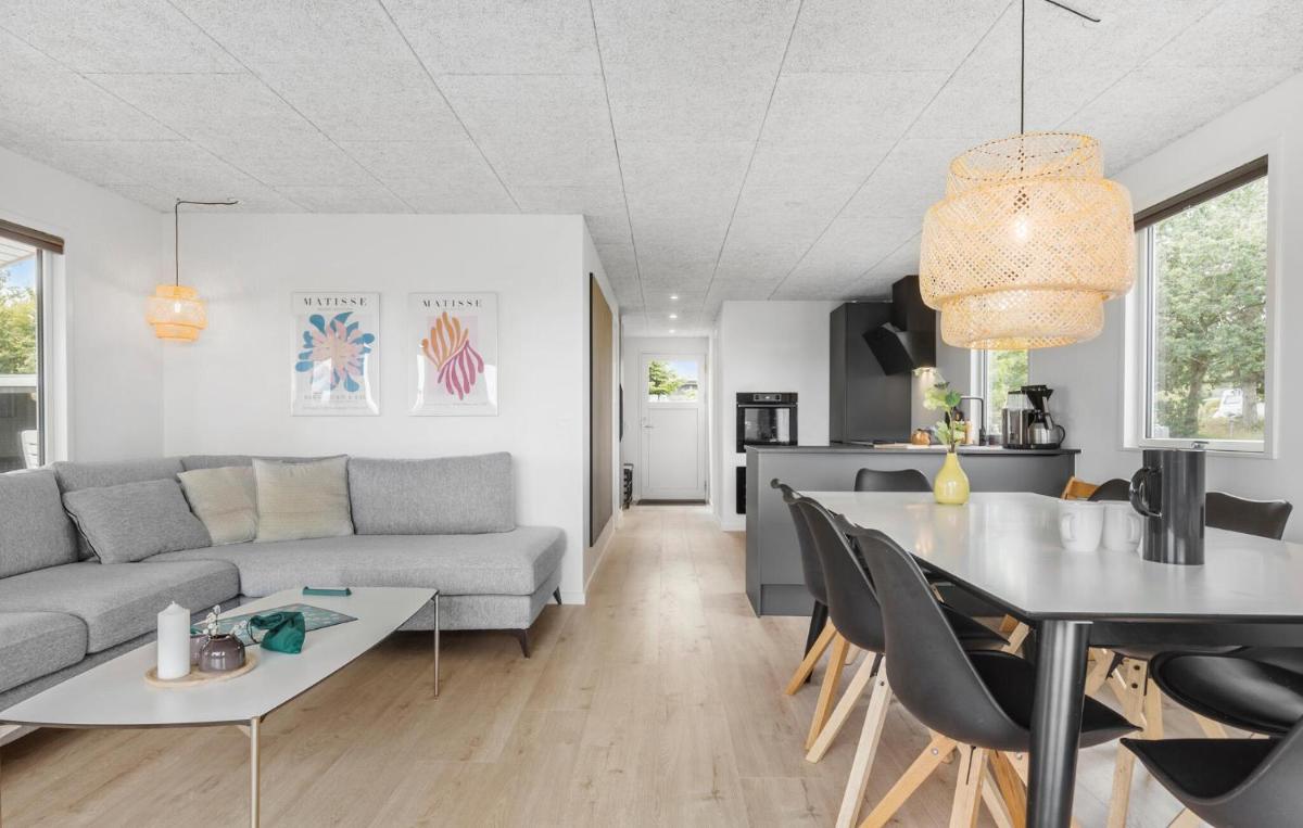 Awesome Home In Ørsted With Wifi - Housity