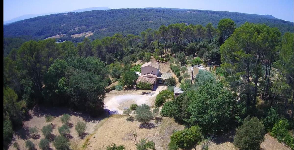 La pinède de Manon Chambre et table d'hôtes - Housity