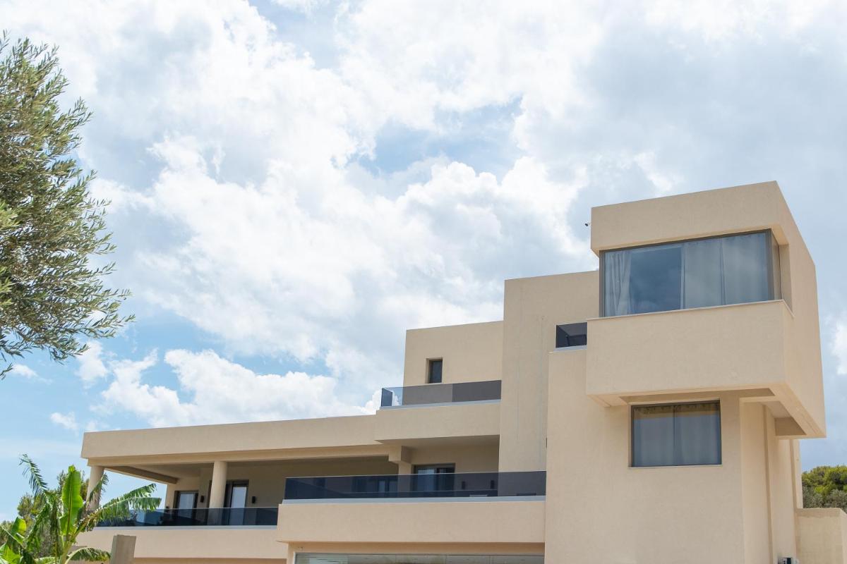 Airscape Hotel Free Shuttle From Athen's Airport - Housity