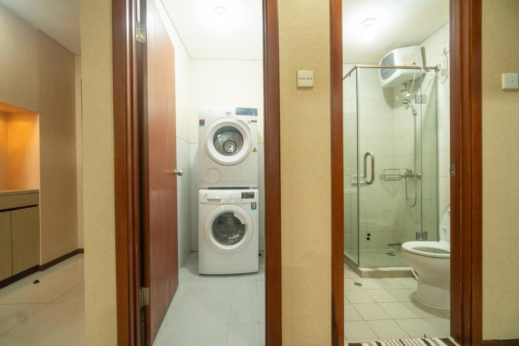 2BR at central city view Thamrin residence Netflix - Housity