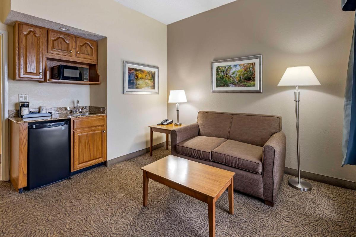 Best Western Thunderbird Motel - Housity