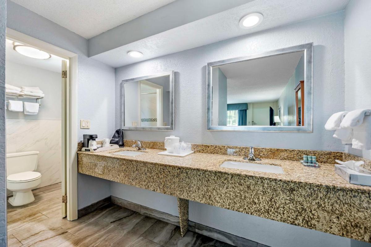 Best Western Thunderbird Motel - Housity