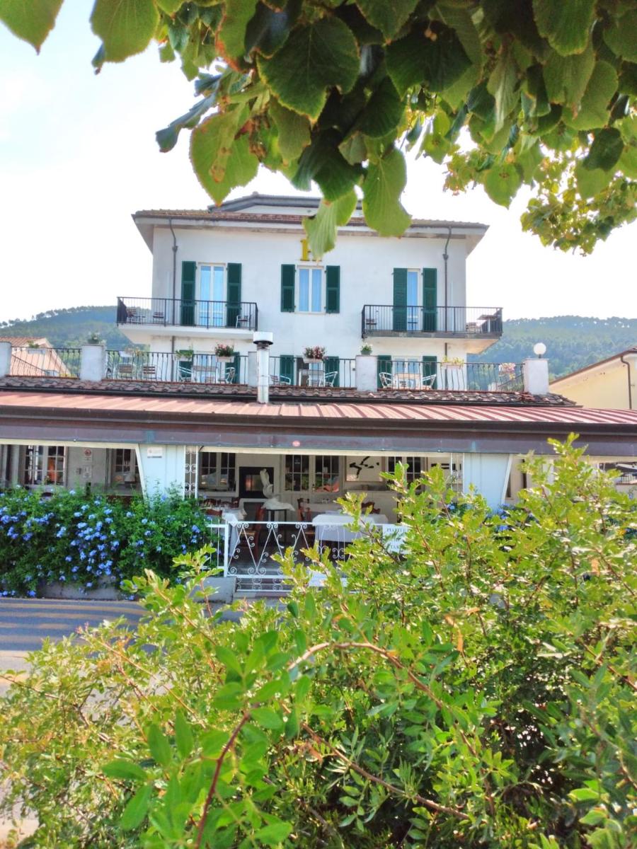 Hotel Garden Bocca di Magra - Housity