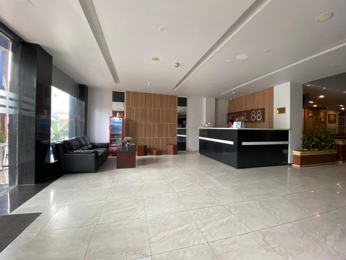 Hotel 88 Banjarmasin By WH - Housity