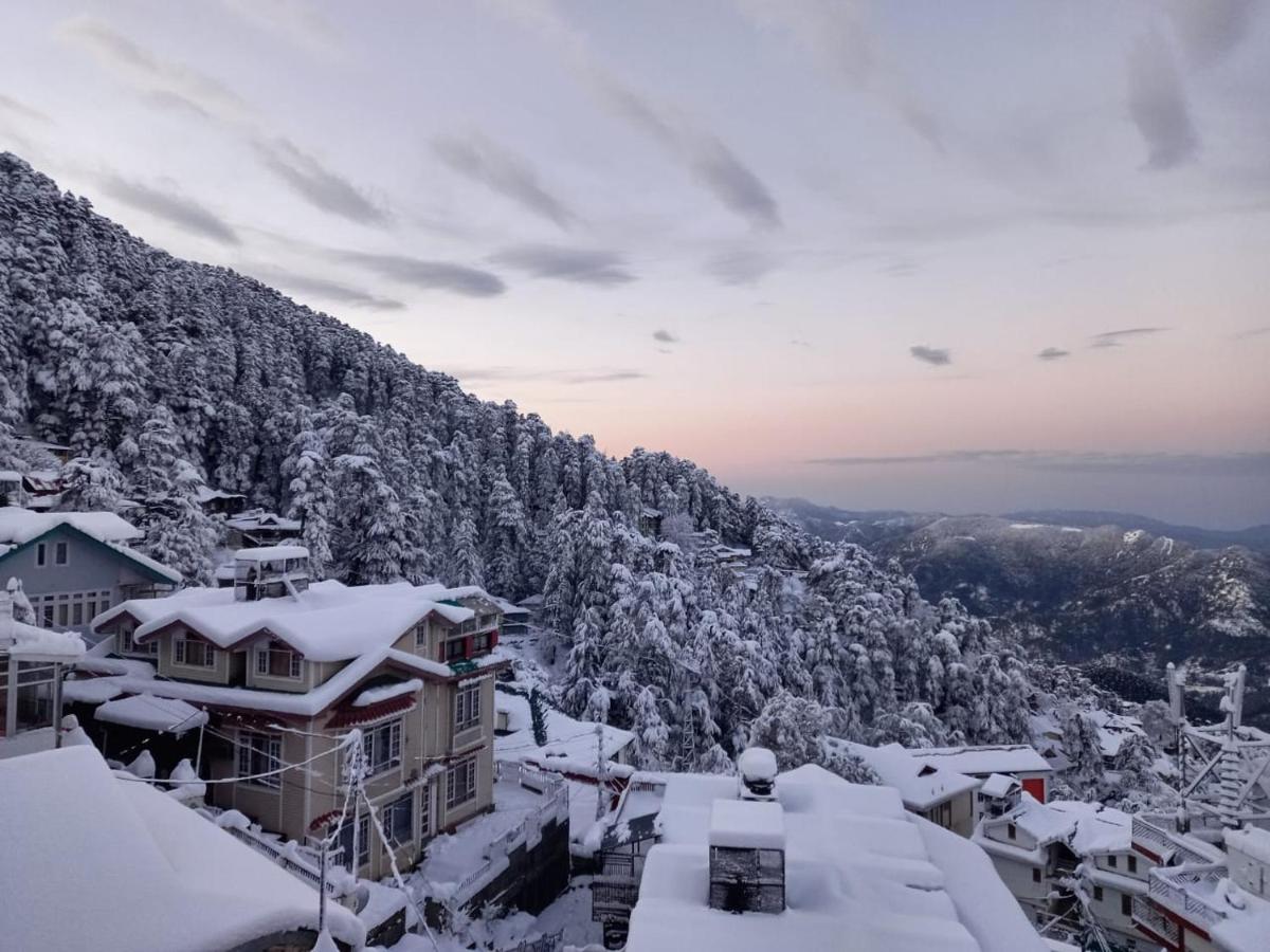 Valleyview Open Balcony Near Ridge Mall Shimla - Hizvo