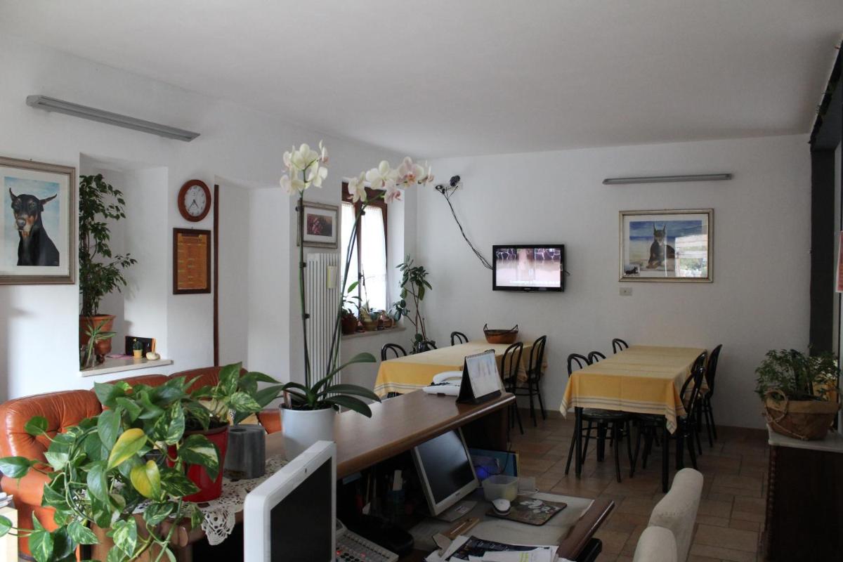 Villa Rosy - Housity