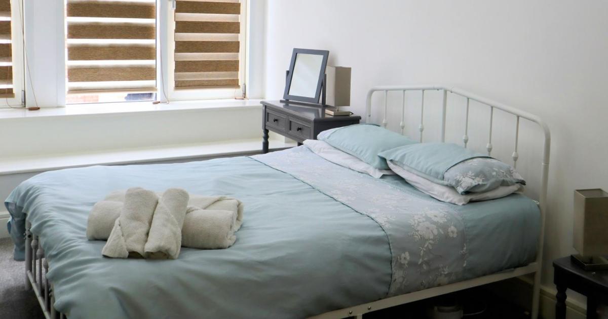 Elm Street Apt with 2 Bed 2 Bathrooms - Housity