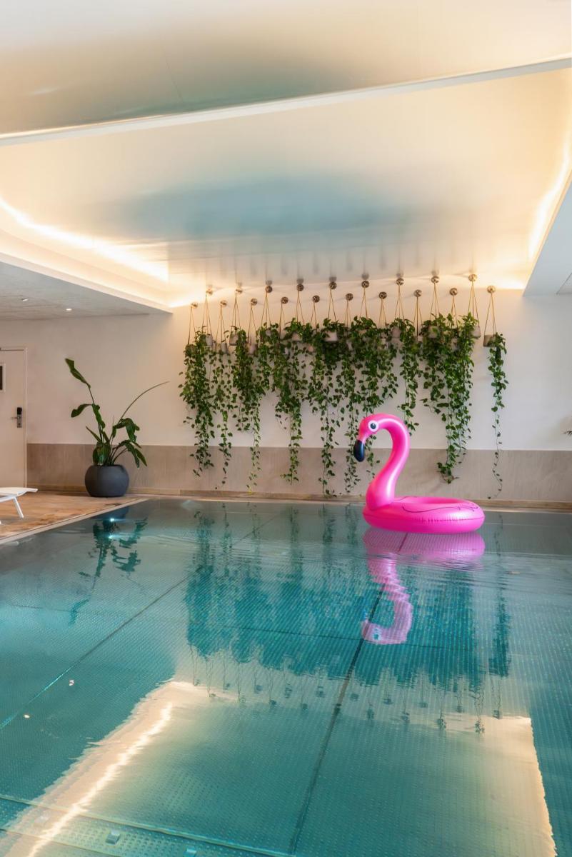 Piscine de l'établissement Pullman Paris Centre - Bercy ou située à proximité