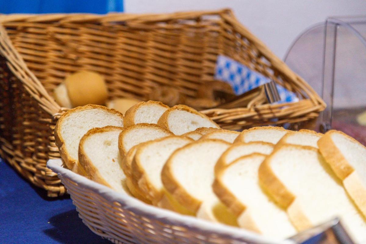 Helios Hotel - Housity