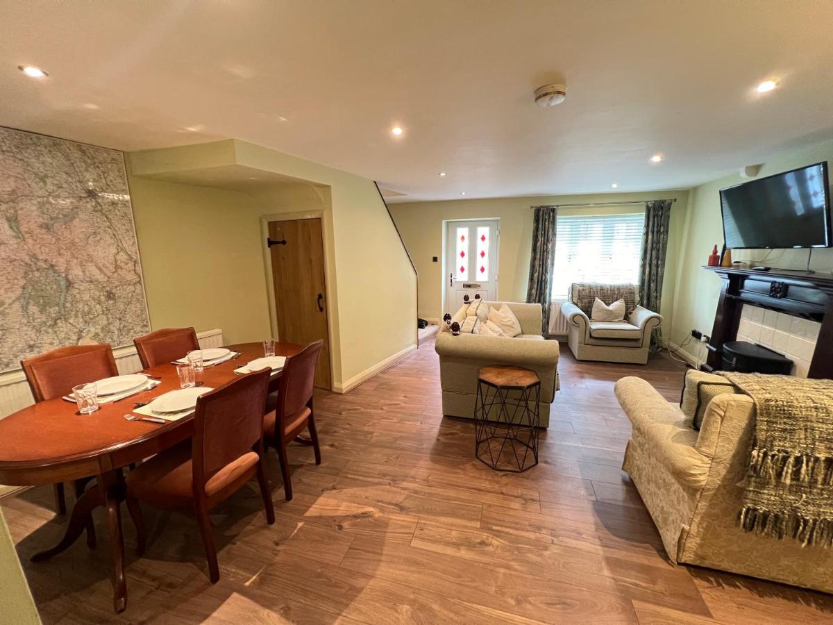 Tyan, Ambleside - Housity