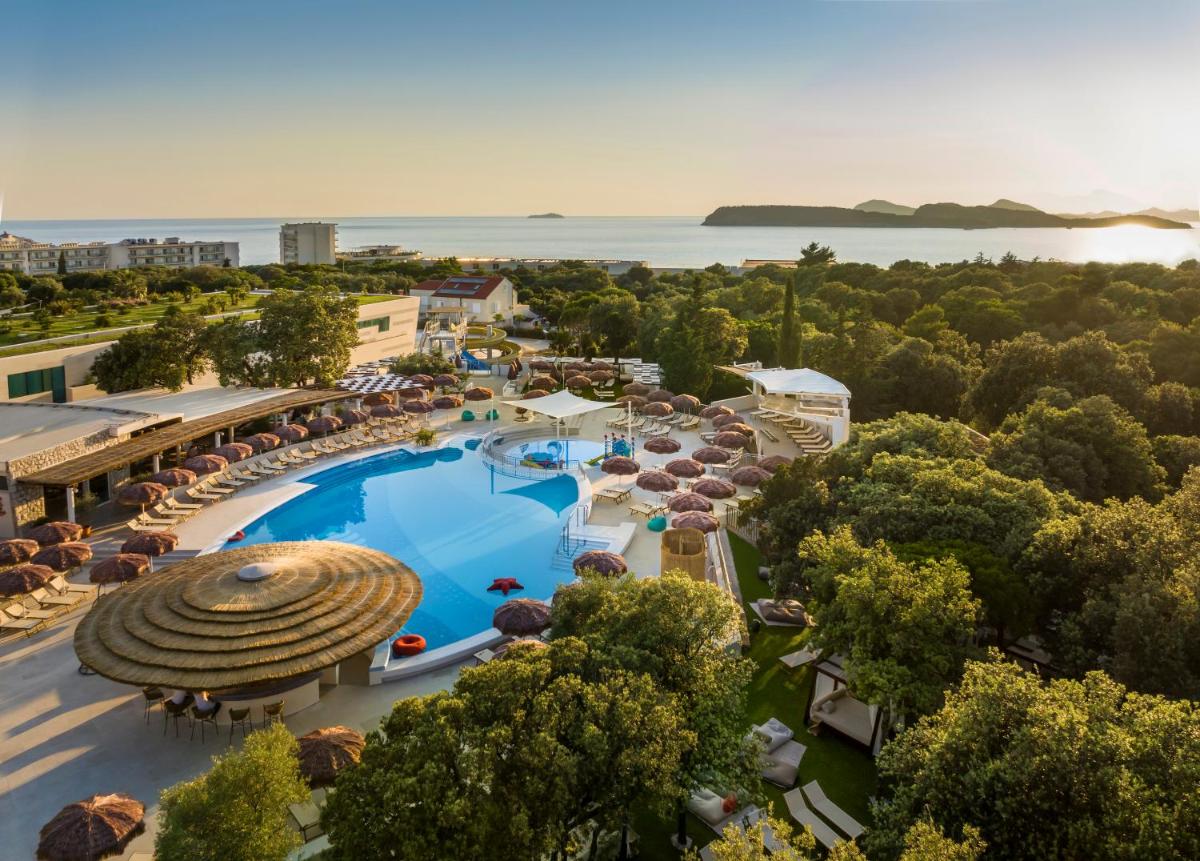 Valamar Tirena Hotel - Housity