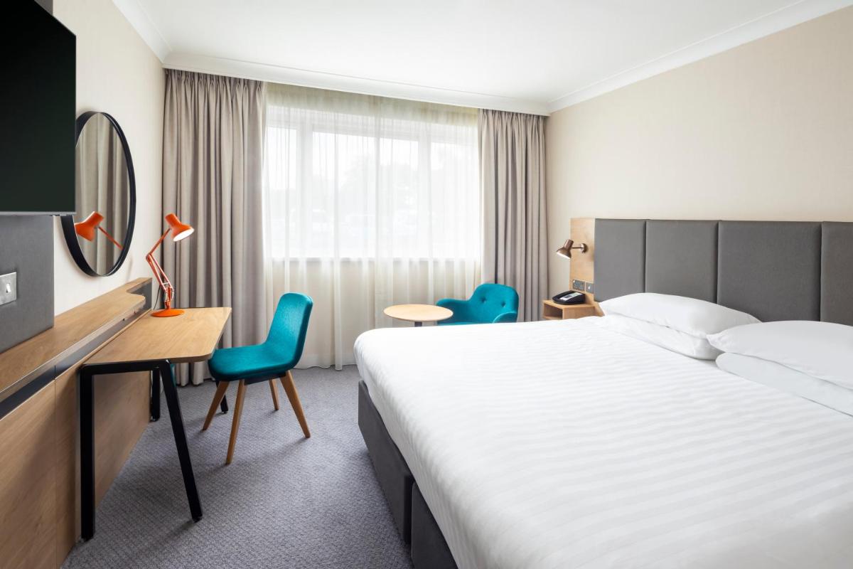 Holiday Inn London - Gatwick Airport, an IHG Hotel - Housity