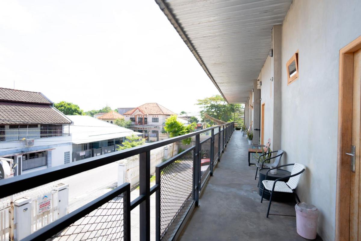 RedDoorz Syariah near Lombok Epicentrum Mall - Housity