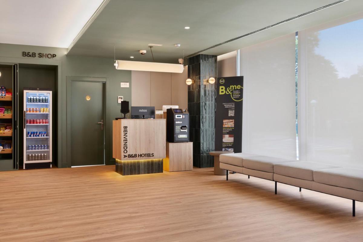 B&B HOTEL Castro Urdiales - Housity
