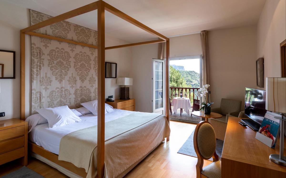 Parador de Vic-Sau - Housity