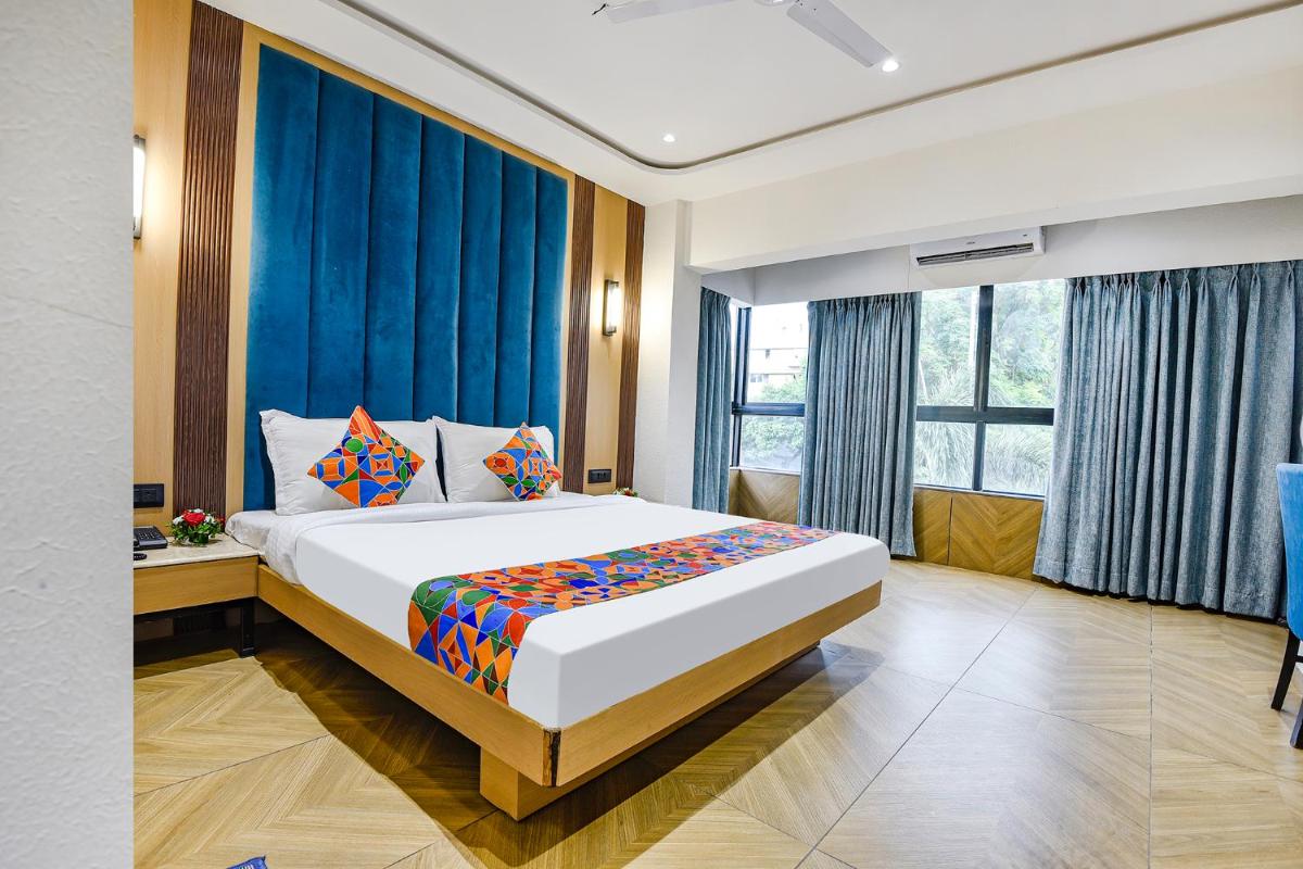 FabHotel Supreme - Housity