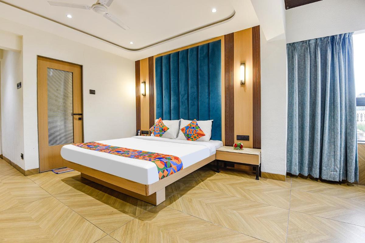 FabHotel Supreme - Housity