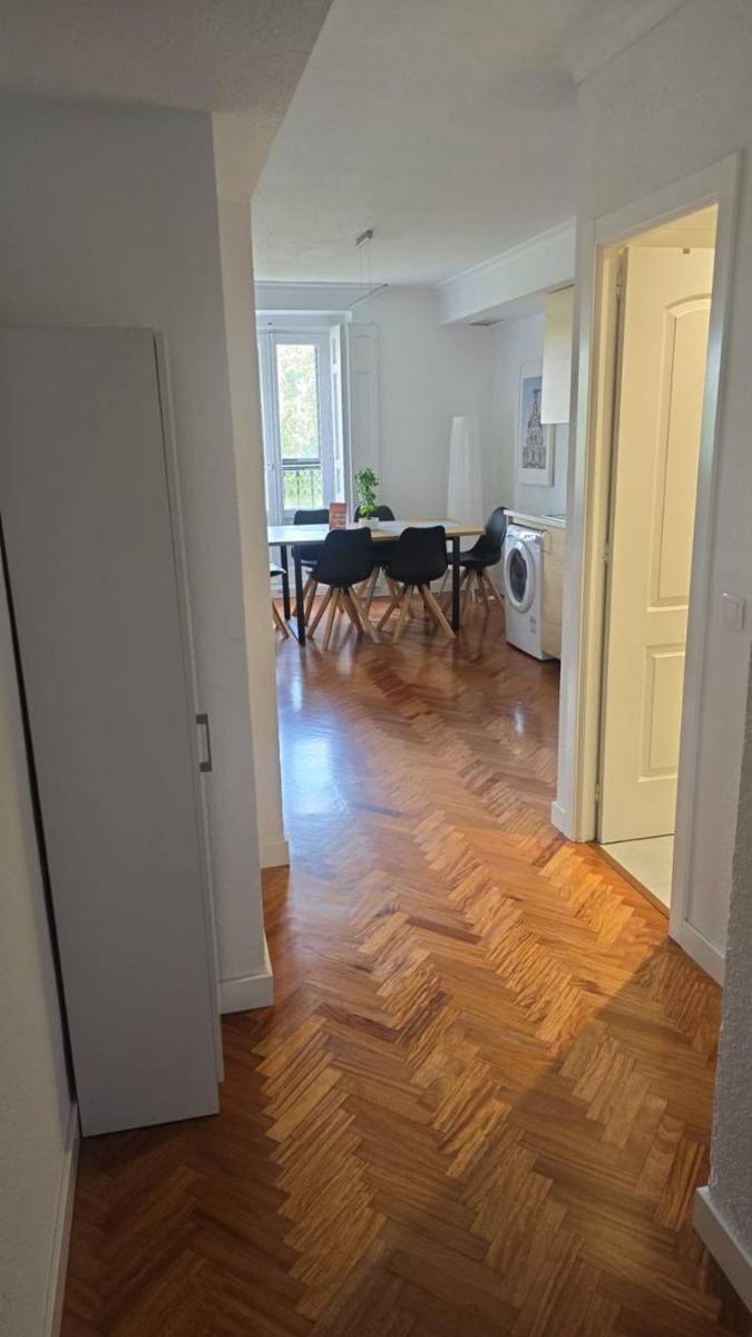 Alcala Apartment - Housity