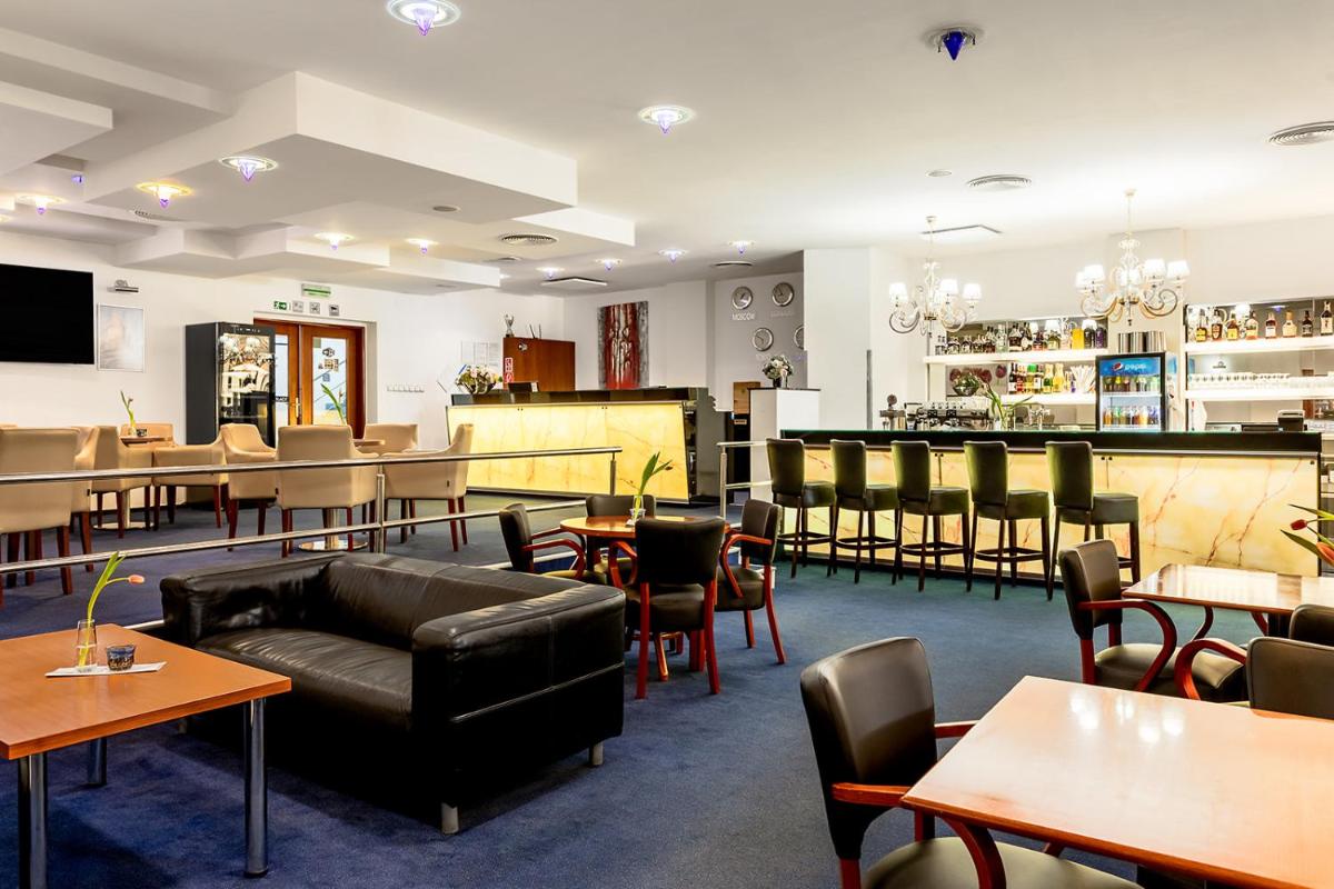 Hotel Šariš - Housity