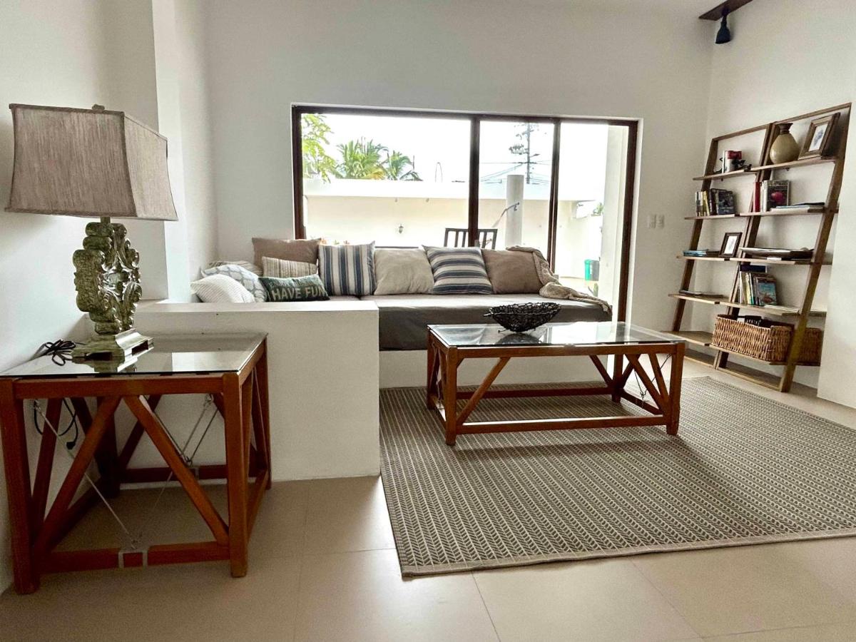 Flip Flop House - Housity