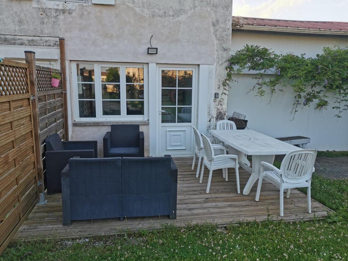 Logement entier à LA CRECHE - Housity