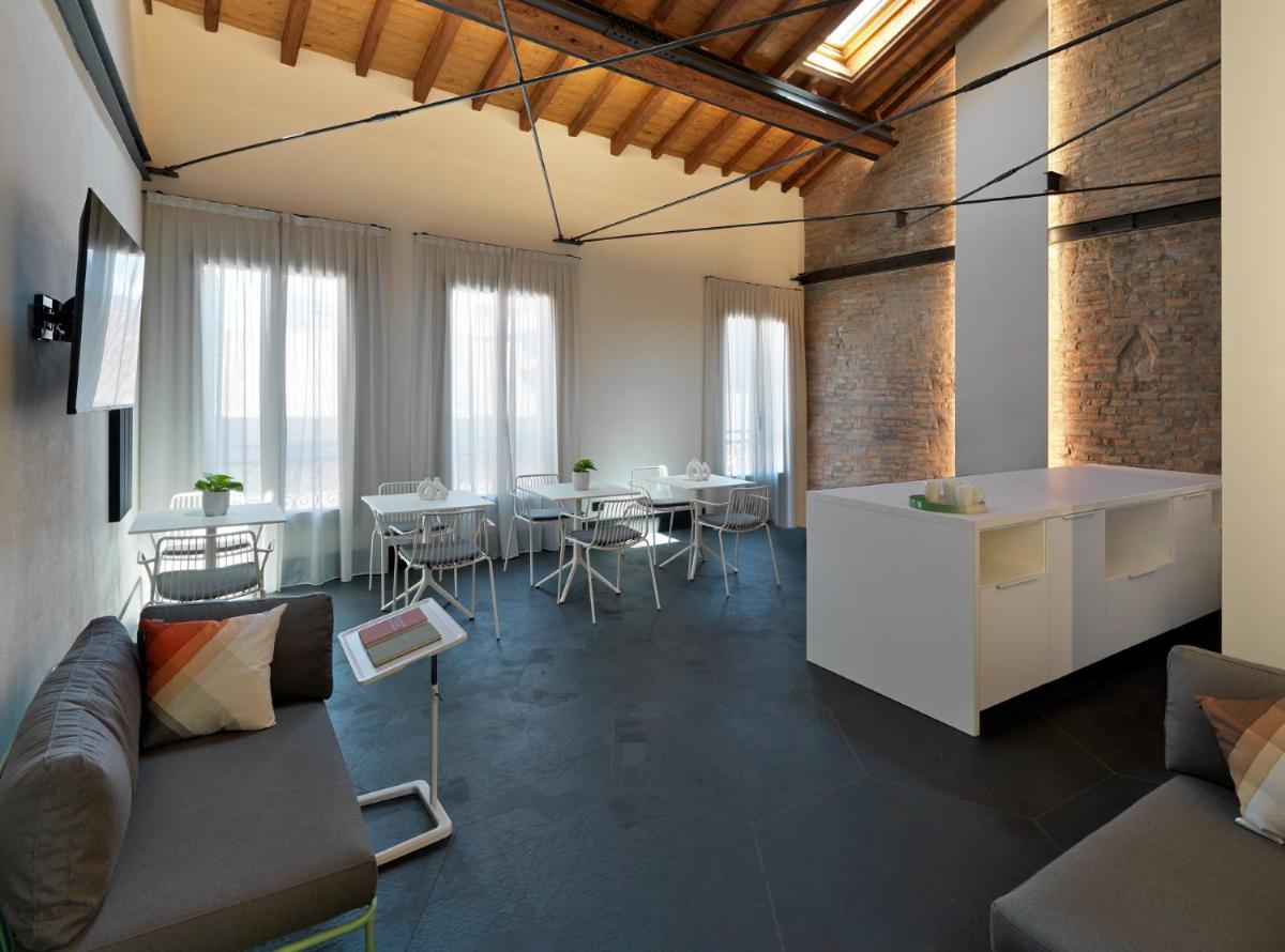 Canalchiaro 13 - Housity