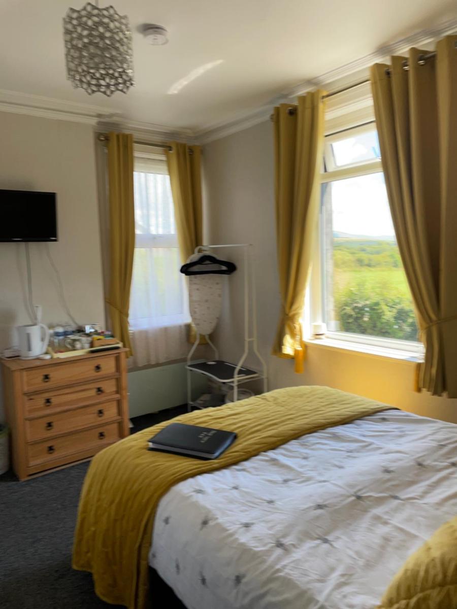 Dale View bed & breakfast - Housity
